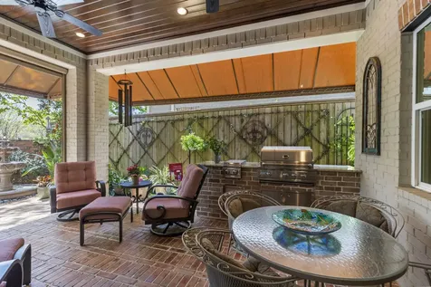 108 Mcgoey Circle The Woodlands TX 77384