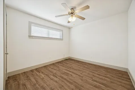 4300 Rosslyn Road 2 Houston TX 77018