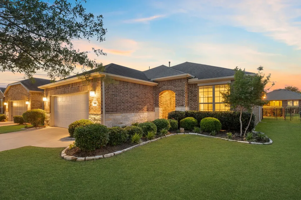 606 Pinyon Court Richmond TX 77469
