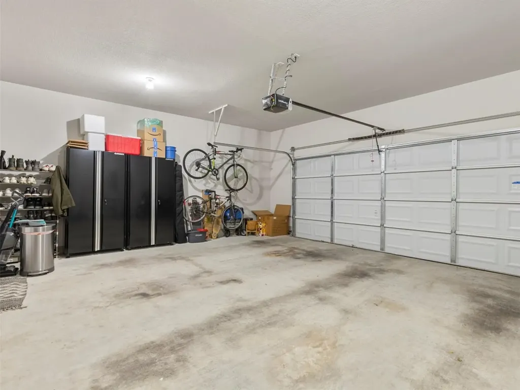 9015 Cattle Baron Path 2001 Austin TX 78747
