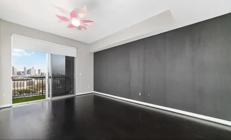 3333 Allen Parkway 1506 Houston TX 77019