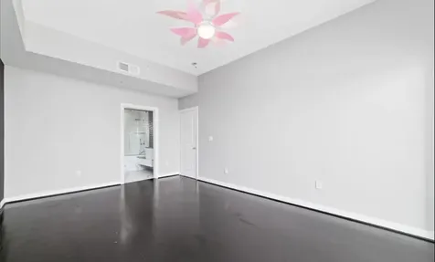 3333 Allen Parkway 1506 Houston TX 77019