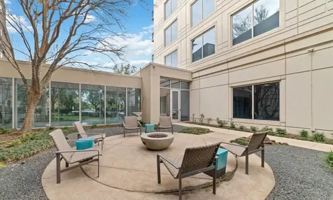 3333 Allen Parkway 1506 Houston TX 77019
