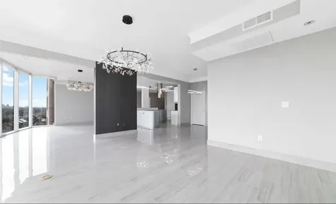 3333 Allen Parkway 1506 Houston TX 77019
