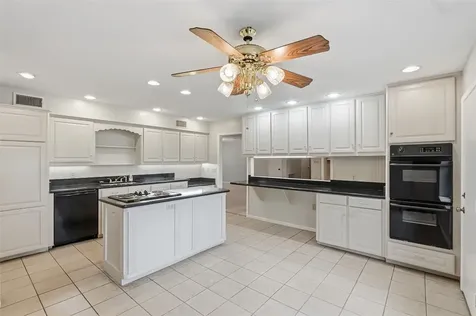 807 Standley Road Madisonville TX 77864