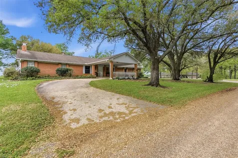 807 Standley Road Madisonville TX 77864