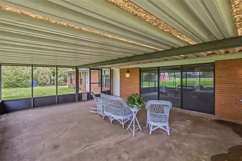 807 Standley Road Madisonville TX 77864