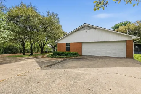 807 Standley Road Madisonville TX 77864