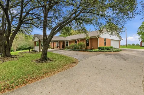 807 Standley Road Madisonville TX 77864