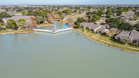 3013 Flower Field Lane 4 Pearland TX 77584