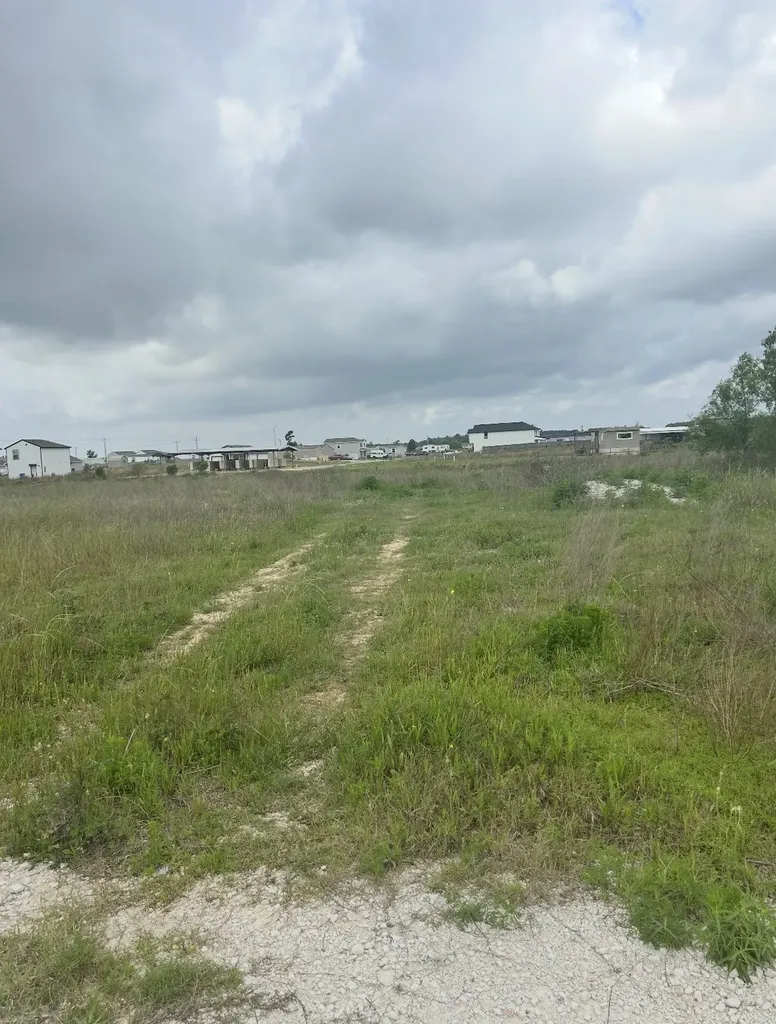 647 Road 5707 Cleveland TX 77327