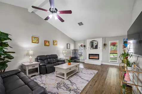 3631 Cedar Gardens Drive Houston TX 77082