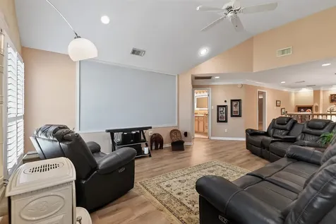 6087 Longmire Trail Conroe TX 77304