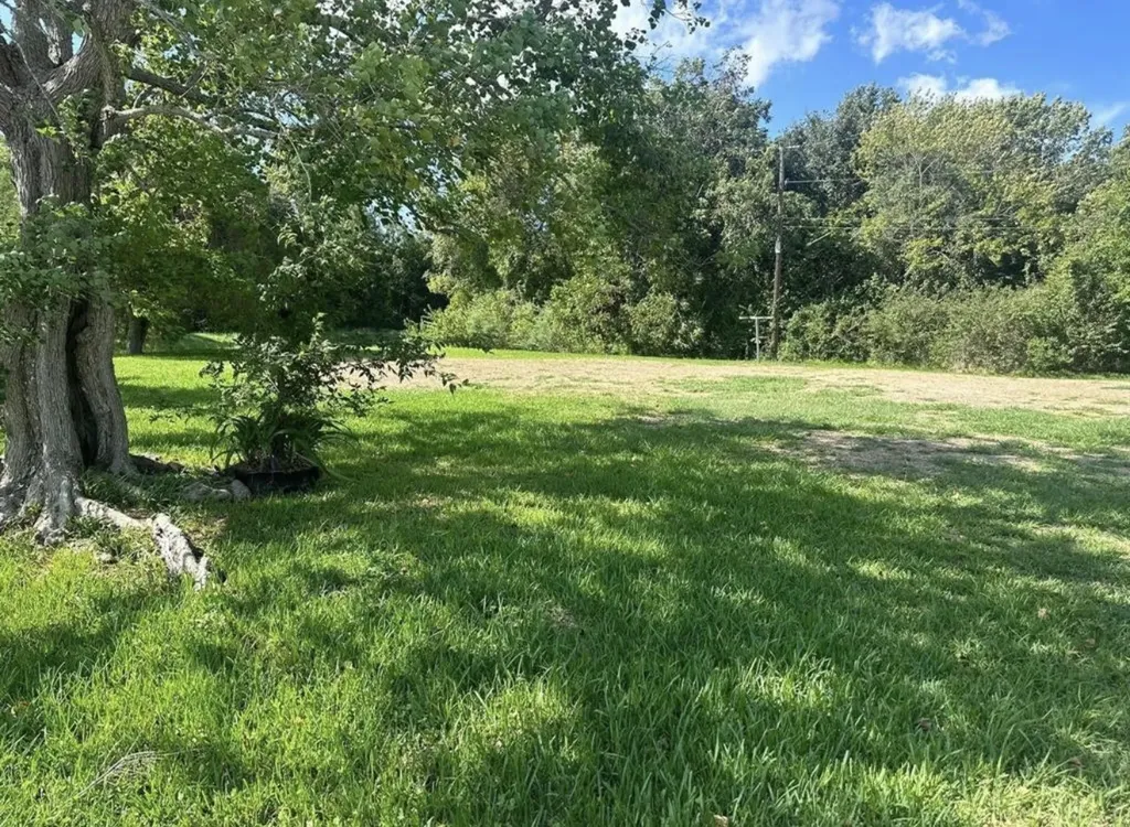 213 S Leroy Street Texas City TX 77591