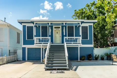 1625 Avenue M 1/2 Galveston TX 77550