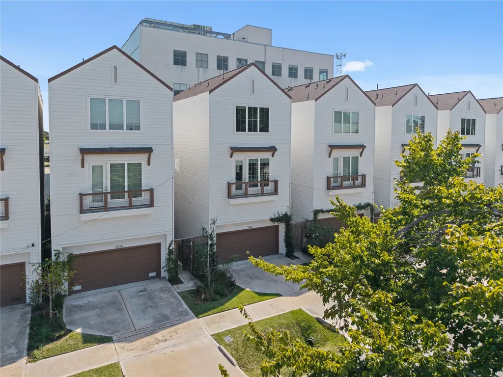 2532 Ohsfeldt Street Houston TX 77008