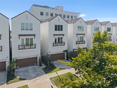 2532 Ohsfeldt Street Houston TX 77008