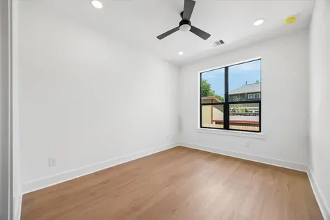 1327 W 22nd Street Houston TX 77008