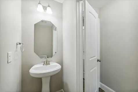 5710 Mid Way Kingwood TX 77339