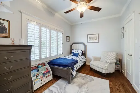 514 Cortlandt Street D Houston TX 77007