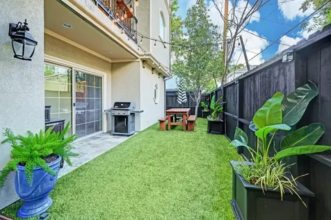 514 Cortlandt Street D Houston TX 77007