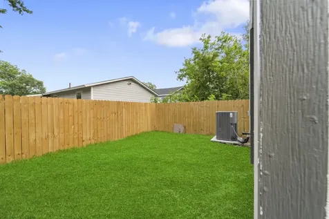 6631 Foster Street Houston TX 77021