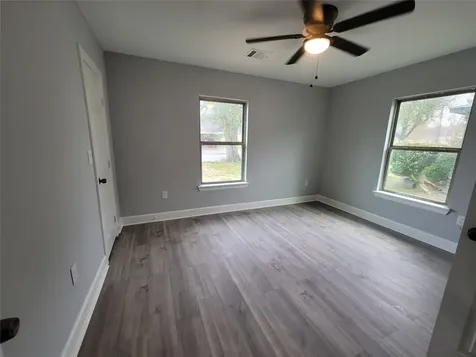 4859 Bellnole Drive Houston TX 77017