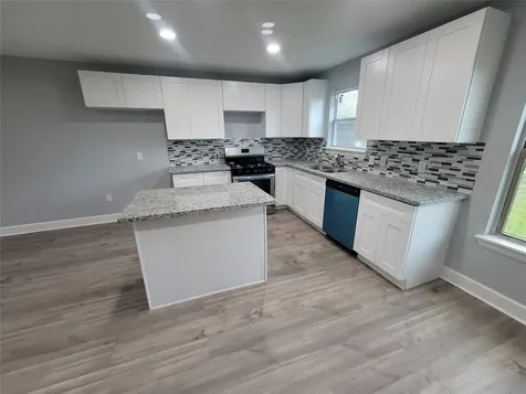 4859 Bellnole Drive Houston TX 77017