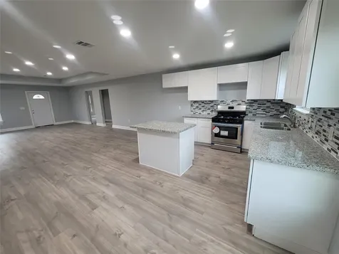 4859 Bellnole Drive Houston TX 77017