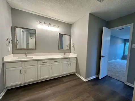 7706 Kempsey Lane Houston TX 77040