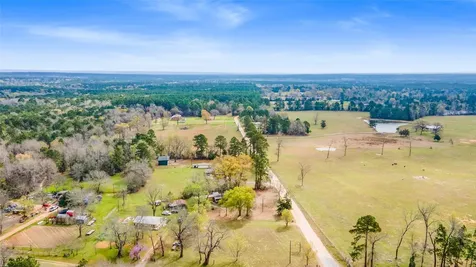 177 County Road 1200 Grapeland TX 75844