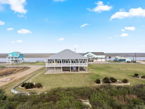 1862 County Road 230 Sargent TX 77414