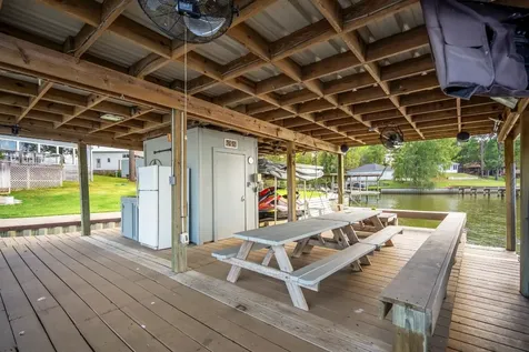 615 Inlet Drive Livingston TX 77351