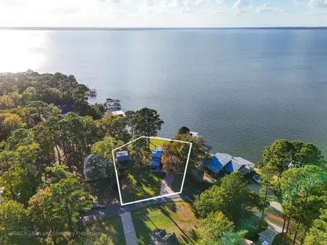 615 Inlet Drive Livingston TX 77351