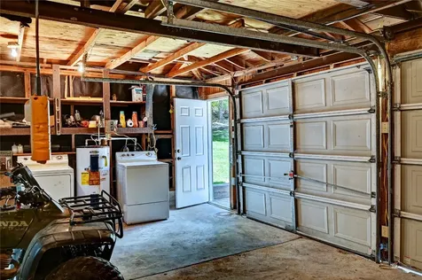 6 Hickory Hollow Huntsville TX 77320