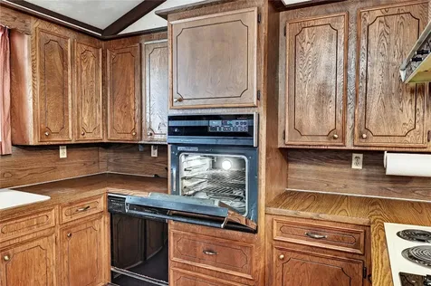 6 Hickory Hollow Huntsville TX 77320
