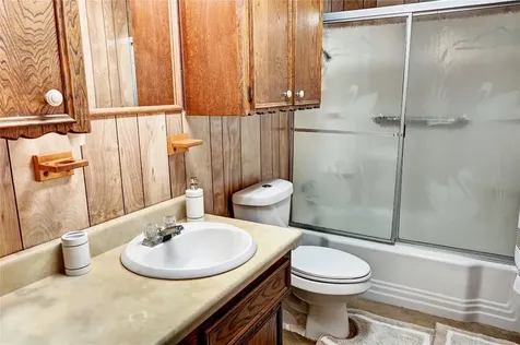 6 Hickory Hollow Huntsville TX 77320