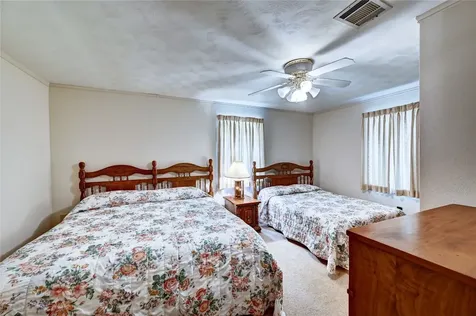 6 Hickory Hollow Huntsville TX 77320