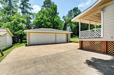 6 Hickory Hollow Huntsville TX 77320