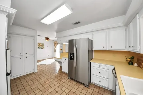 6523 Oakland Hills Drive Houston TX 77069