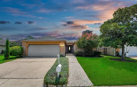 6523 Oakland Hills Drive Houston TX 77069