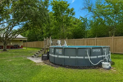 5620 County Road 166 Alvin TX 77511