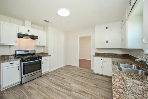 804 23rd Avenue N Texas City TX 77590