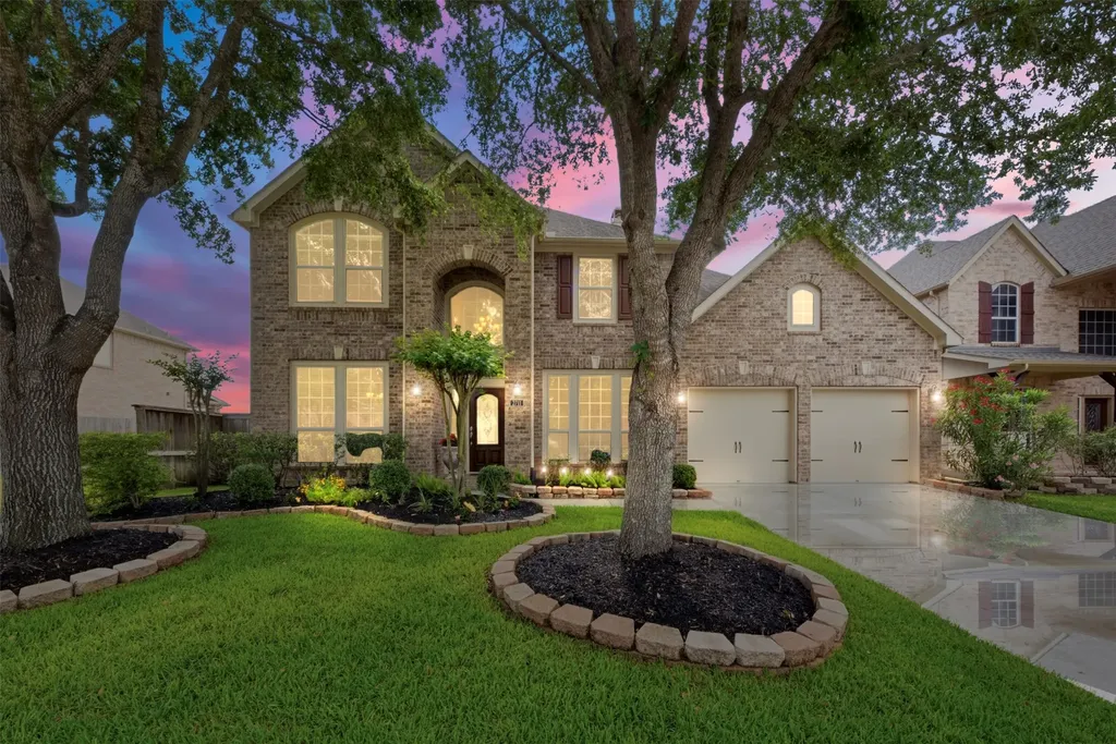 2711 Wild Lilac Drive Pearland TX 77584