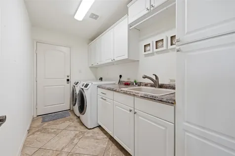2711 Wild Lilac Drive Pearland TX 77584
