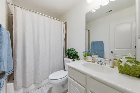 2711 Wild Lilac Drive Pearland TX 77584