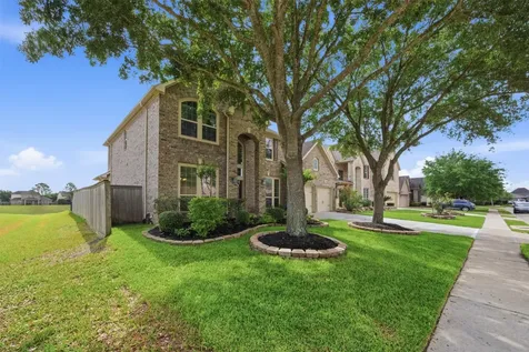 2711 Wild Lilac Drive Pearland TX 77584