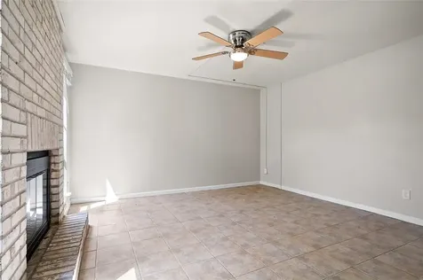 328 S 2nd Street 330 Alvin TX 77511