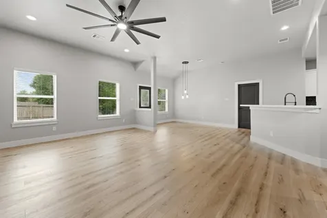169 Forest Heights Lane Montgomery TX 77316
