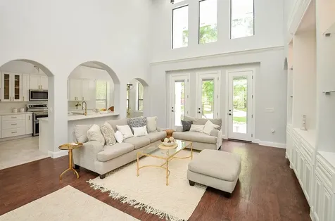 8912 Forest Lake Drive Montgomery TX 77316